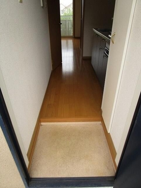 ヴィルヌーブ花小金井の玄関