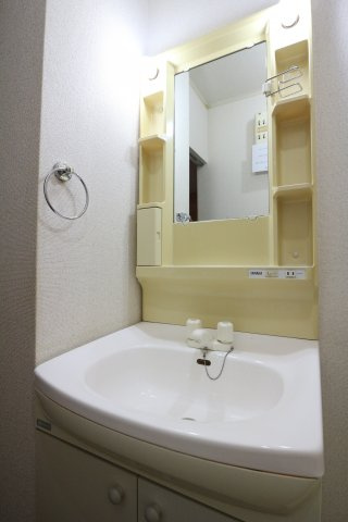 セゾン東須磨の独立洗面台