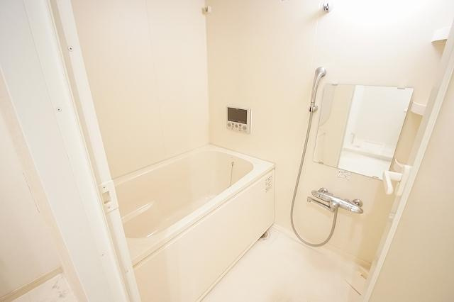 新品家具付きマンション博多駅南10(KaGood福岡)の浴室