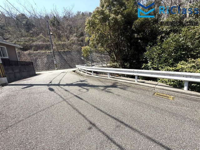 中古戸建　神戸市北区中里町２丁目24の前面道路含む現地写真|前面道路含む現地写真です