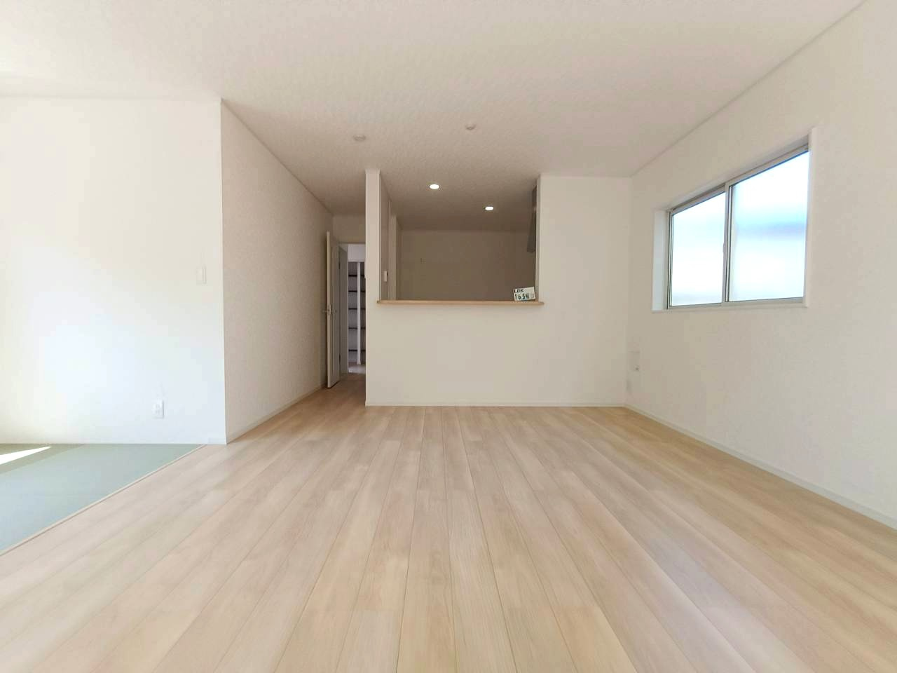 北葛飾郡松伏町　田島　新築戸建　全1棟の居間・リビング|施工例です