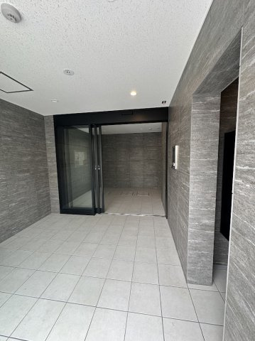 THE RESIDENCE SAKURAYAMA WESTのロビー