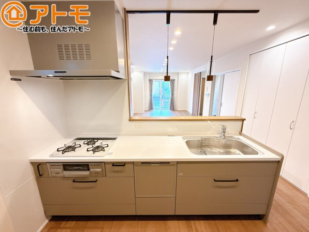 【キッチン】 | 葵区西千代田町3期　新築戸建　2号地 | 対面式のキッチンはリビングを見渡すことができるので安心♪家族の会話も増えそうですね♪