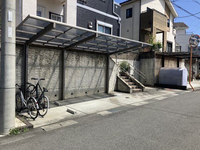 【駐車場】 | 篠町夕日ヶ丘一丁目一戸建