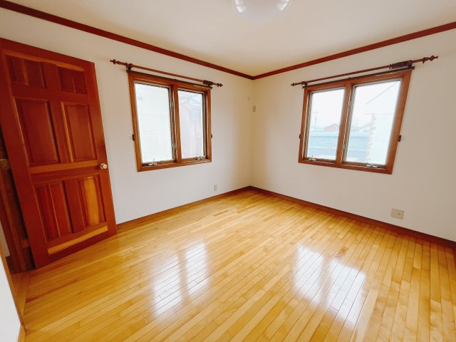 【中古戸建】熊谷市瀬南の洋室|■2階洋室