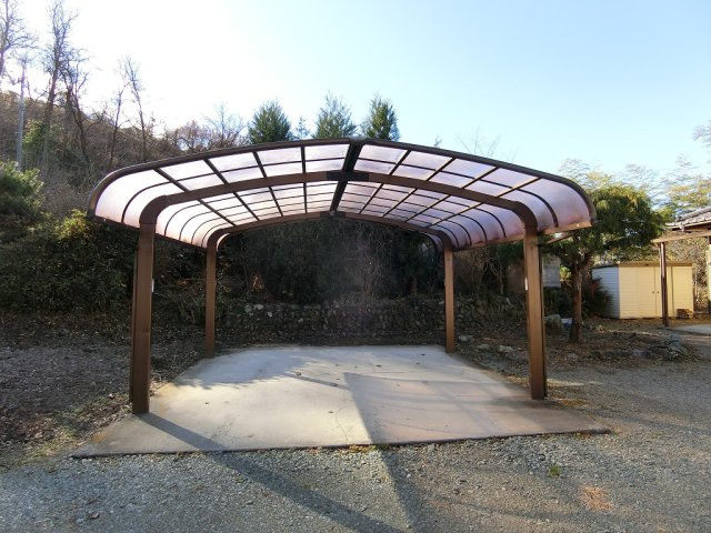 安中市安中中古住宅の駐車場
