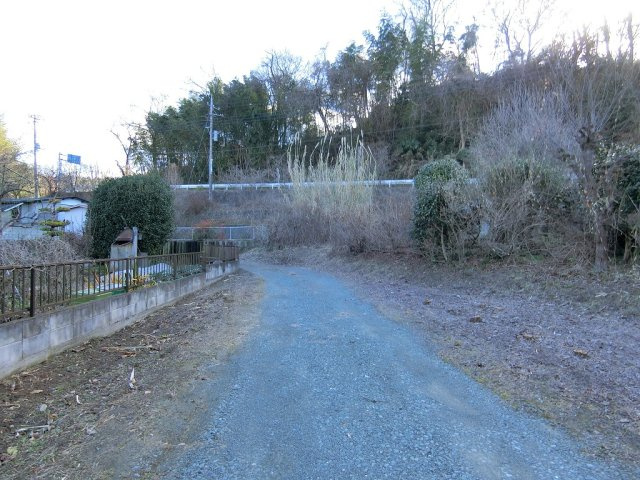 安中市安中中古住宅の前面道路含む現地写真