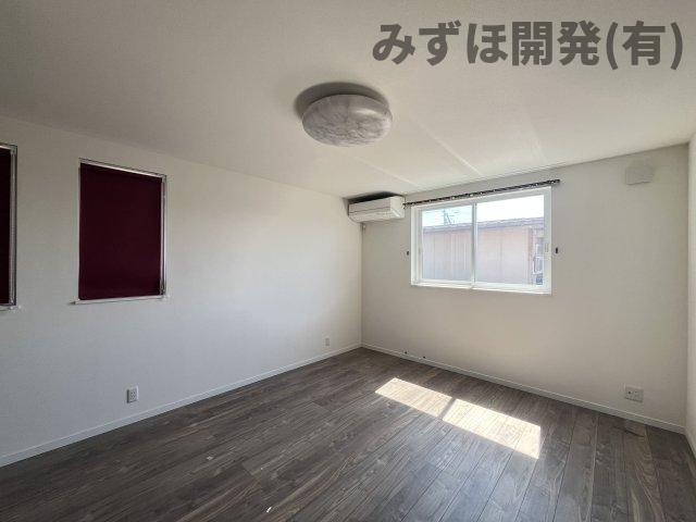 河北町谷地字十二堂44-3の寝室