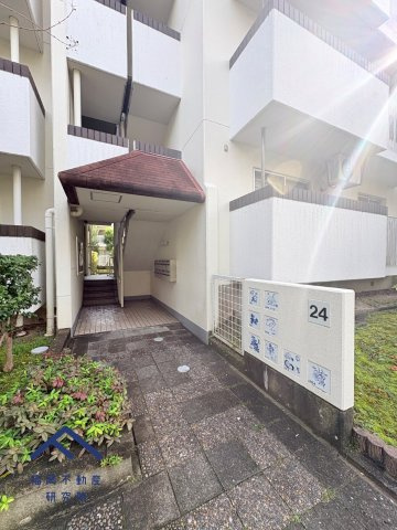 パークハイツ平尾山荘のエントランス