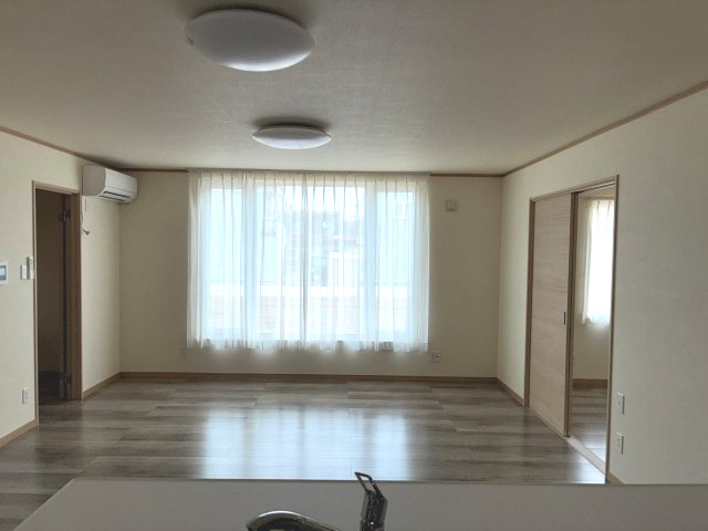 【居間・リビング】の画像