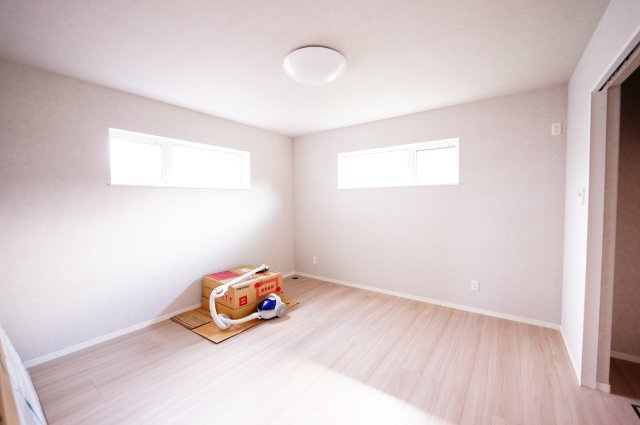 CASAプレミア岩神町の洋室