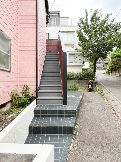 川崎市多摩区生田８丁目のアパートの外観|落ち着いた雰囲気の外観です