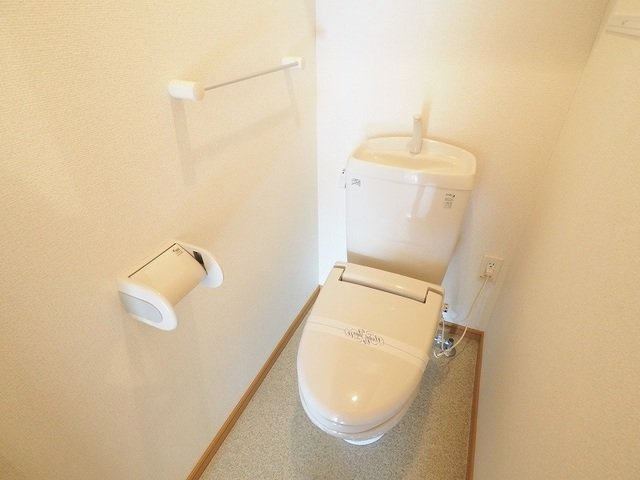 サニー・ハウスのトイレ|トイレもきれいです