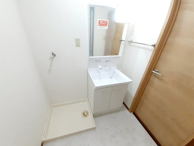 カルフール　黒川　Ｃの洗面所|ゆったりとスペースのある洗面所
