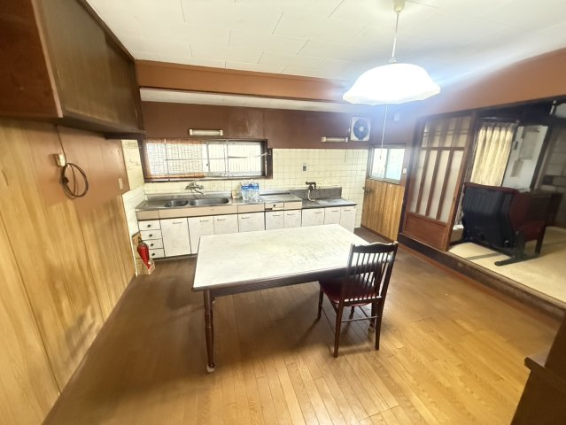 泉佐野市鶴原4丁目　中古戸建のキッチン