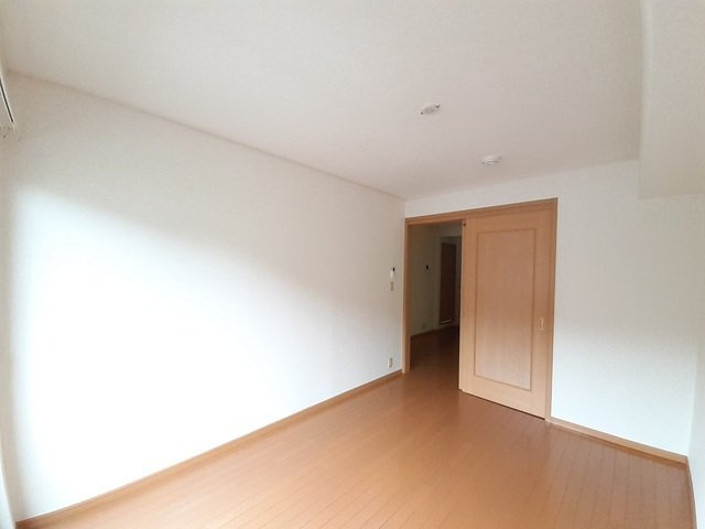 エスポワールⅡの寝室|過ごしやすい室内です