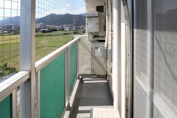 ビレッジハウス白野江2号棟のバルコニー|ビレッジハウスの同一物件・同一タイプの間取りの写真です