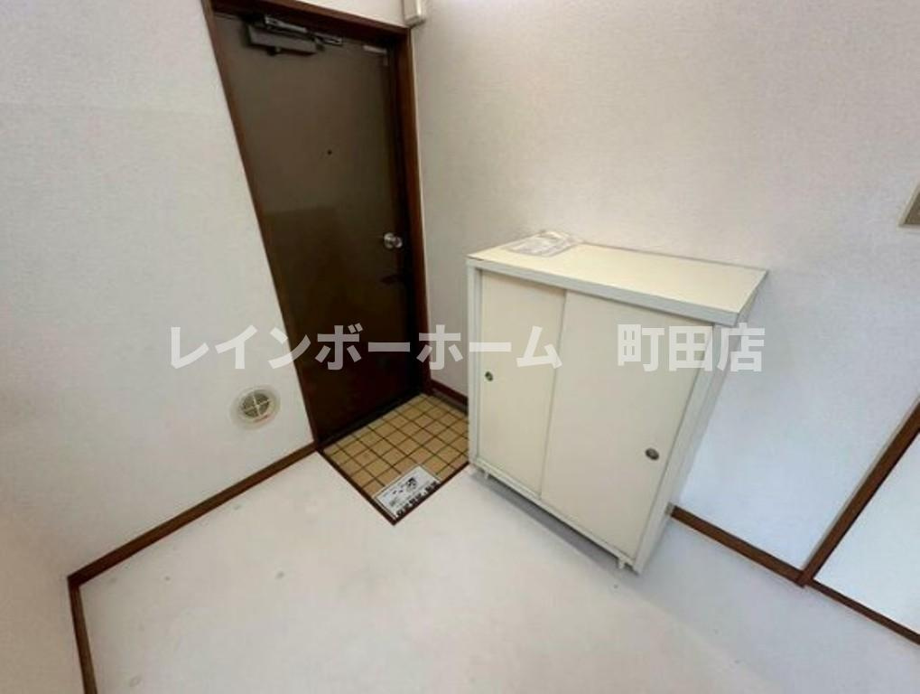 ハウス相模大野※初期費用分割あと払いサービス利用可能物件の玄関