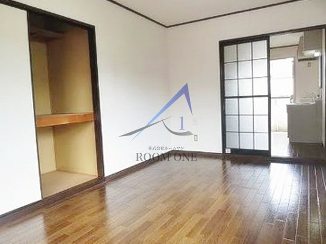 サンハイツ早宮の居間・リビング|洋室のお部屋です。