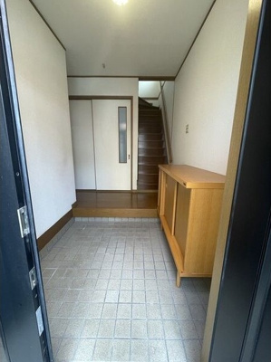 【玄関】 | 西今川1貸家