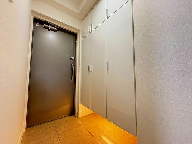 一宮市大宮１丁目の中古マンションの玄関