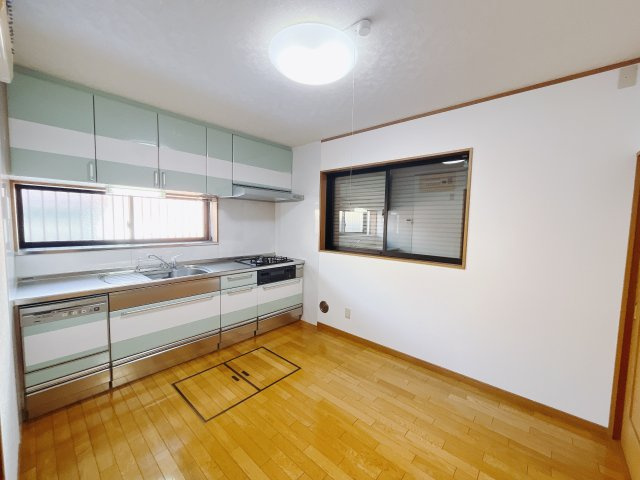 【中古戸建】熊谷市円光のキッチン|■キッチン