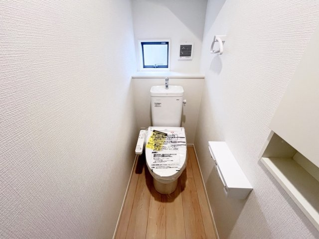 クレイドルガーデン和歌山市紀三井寺第５のトイレ|同仕様