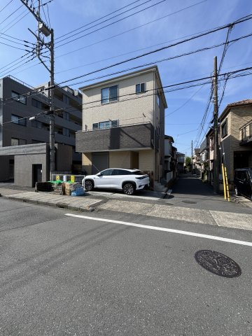 越谷市蒲生２丁目中古戸建の前面道路含む現地写真