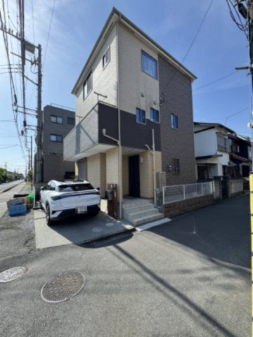 越谷市蒲生２丁目中古戸建の前面道路含む現地写真