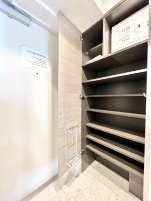 【玄関】 | ベルシード横濱大通り公園