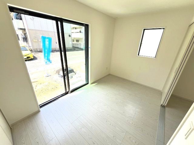 【洋室】 | 福岡市南区花畑1丁目3期　3号棟（全3棟）【仲介手数料無料・0円】 | 現地写真。1階洋室です。