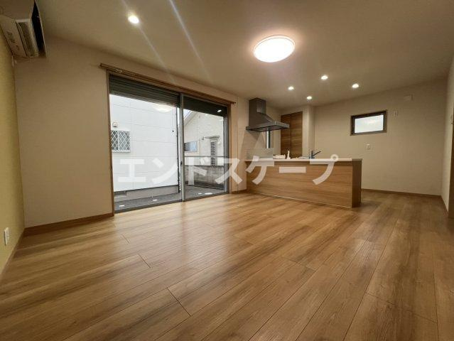 井野町貸住宅　Ｂ棟の居間・リビング|高崎、前橋のお部屋探しはエンドスケープまで！お客様の理想お聞かせ下さい♪