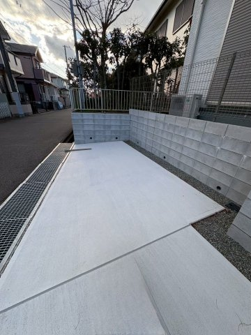垂水区桃山台6丁目　1号棟　新築戸建ての駐車場|駐車スペースもあります