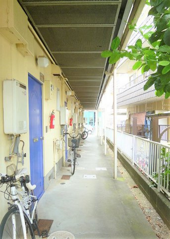 ウッディーハイツ【キャッシュバック対象物件】のエントランス|清潔なエントランスです