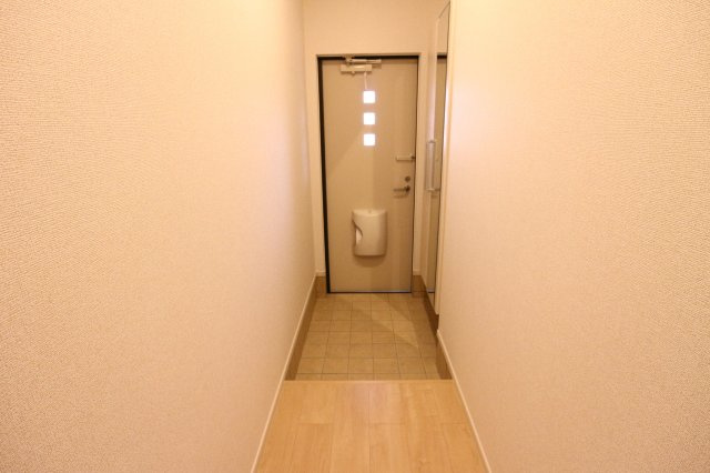 サージェ林の玄関