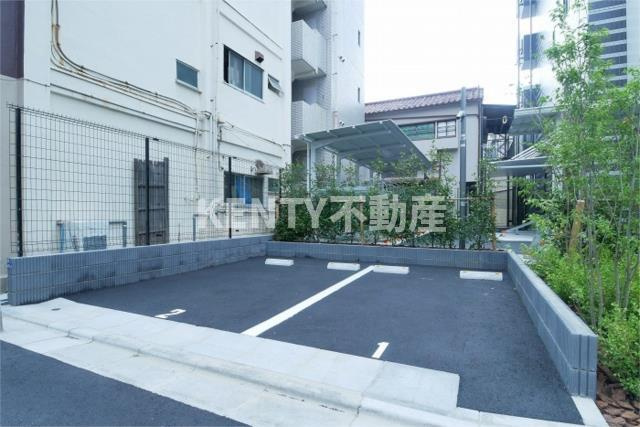 【駐車場】 | アジールコート蒲田 | 駐車場があるので、車を買う予定の方も安心です