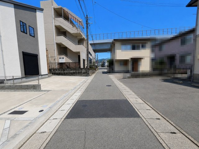 【その他】 | 福岡市南区花畑1丁目3期・平屋　2号棟（全3棟）【仲介手数料無料・0円】 | 現地写真。前面道路です。