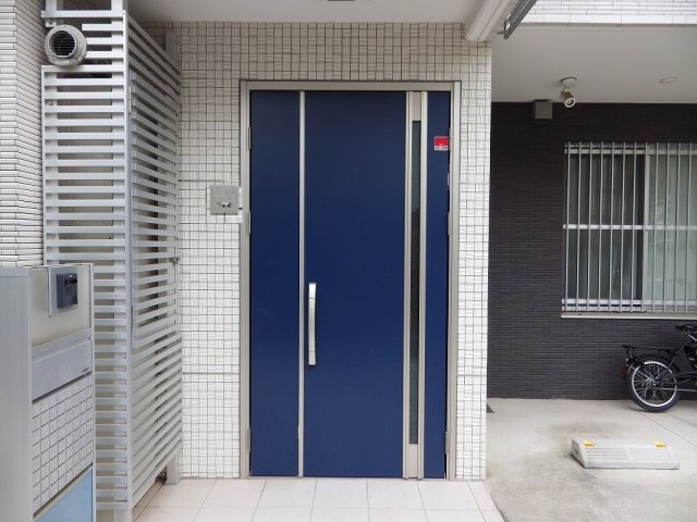 ガーデンテラス白山のエントランス