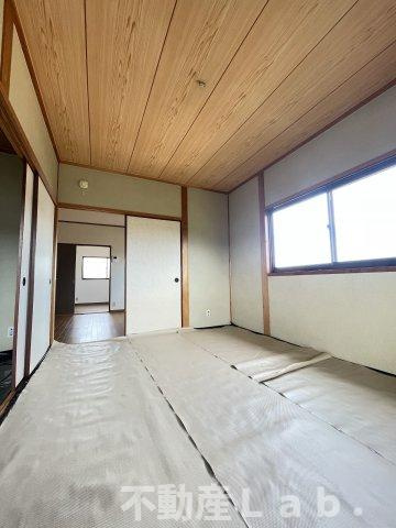 飛鳥第2ハイツの和室