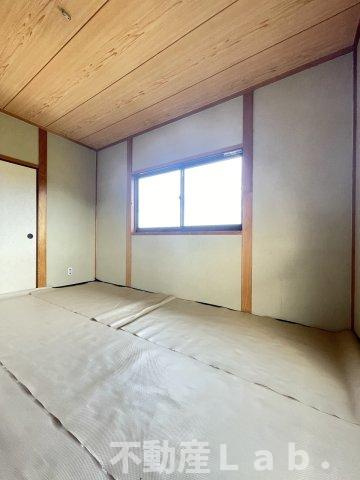 飛鳥第2ハイツの和室