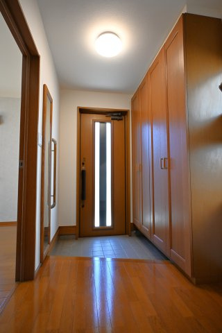 相模原市緑区二本松　戸建の玄関