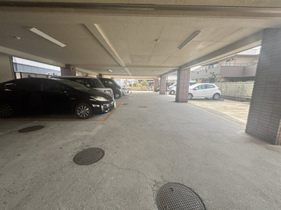 【駐車場】 | ホワイトオーク