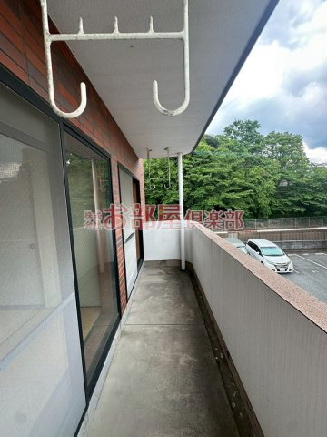 ブルウジュのバルコニー|開放的で明るい空間を演出してくれるバルコニーです