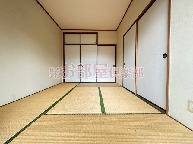 ブルウジュの和室
