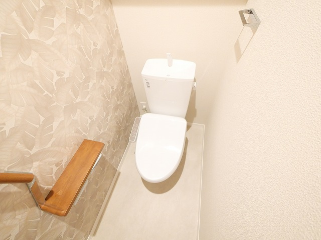 シャーメゾン西大寺南のトイレ|清潔感のあるトイレです