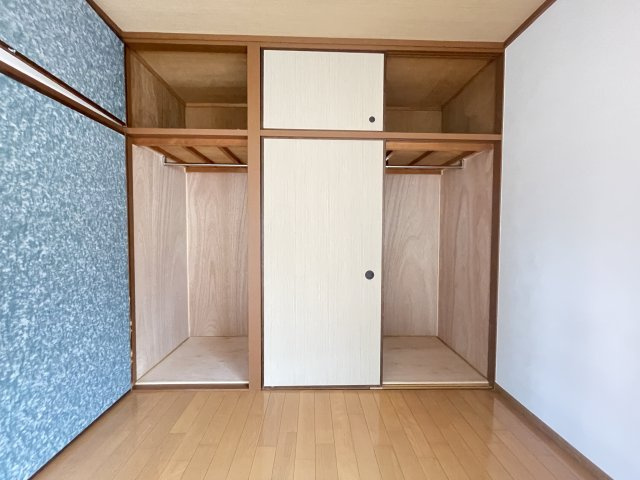 ロイヤルハイツの収納