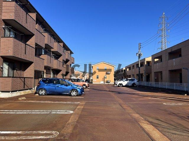 アイビスの駐車場
