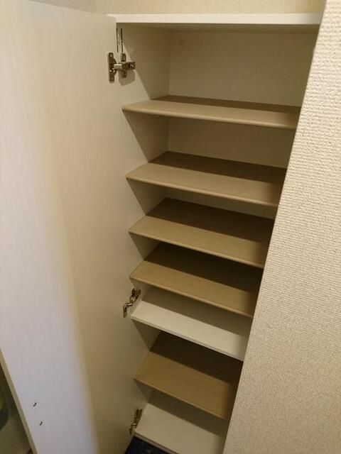 クレイノＭＩＹＡＢＩの収納