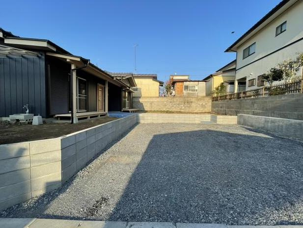 ひたちなか市中根　中古戸建の駐車場