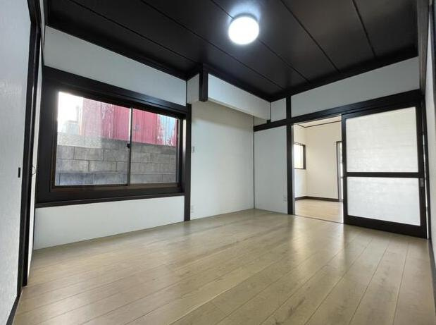 ひたちなか市中根　中古戸建の洋室
